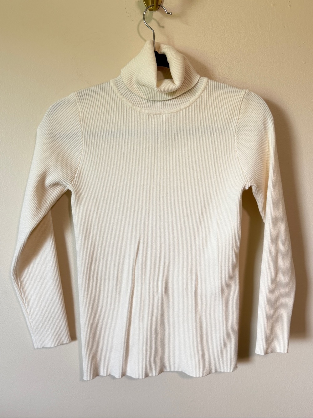 Tuckernuck Winter White Arlo Ribbed Turtleneck size small chic classic - Picture 3 of 8
